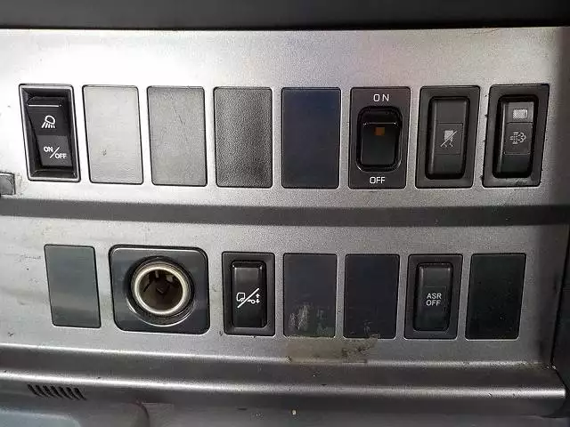 平成21年06月中古大型トラクタヘッド日野日野の画像45