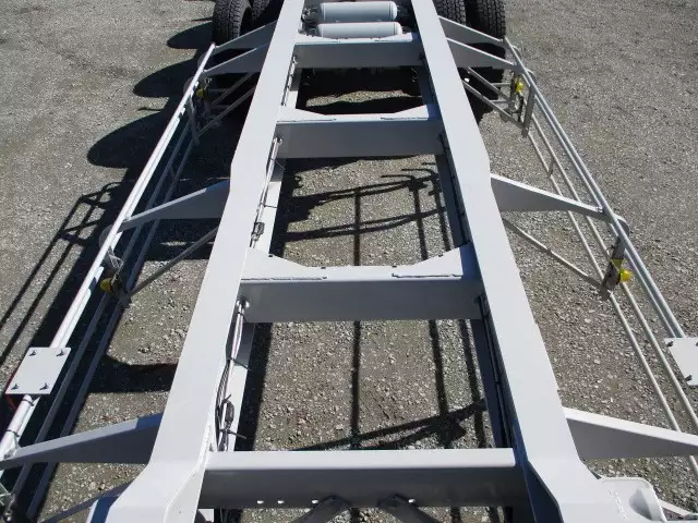 未使用車　40FT3軸コンテナシャシ　リフトアクスル　積載30,480㎏の画像16