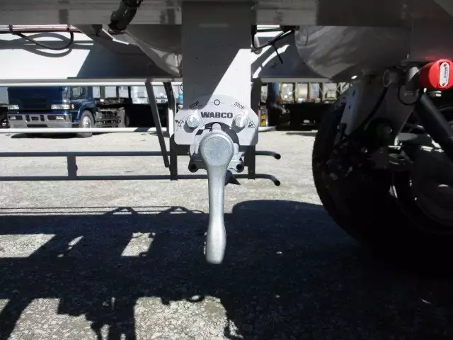 未使用車　40FT3軸コンテナシャシ　リフトアクスル　積載30,480㎏の画像44