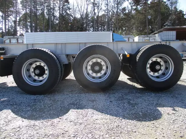 未使用車　40FT3軸コンテナシャシ　リフトアクスル　積載30,480㎏の画像53