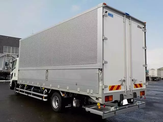 未使用‼ 寒冷地仕様‼ いすゞ 6200ワイド 4tアルミウイング エアサス 格納PG付 MT6速 210馬力 の画像6