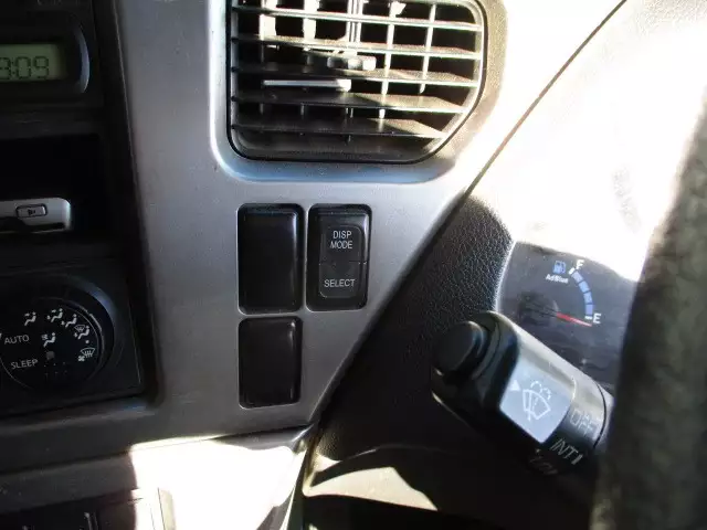 平成24年03月中古大型トラクタヘッド日産UDUDトラックスの画像35