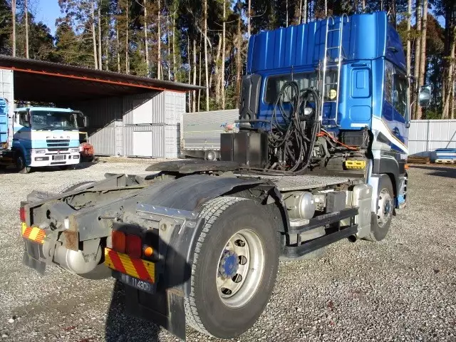 平成24年03月中古大型トラクタヘッド日産UDUDトラックスの画像5