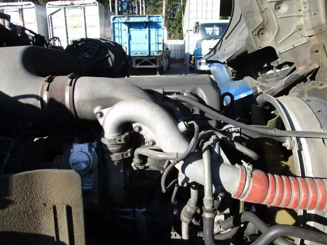 平成24年03月中古大型トラクタヘッド日産UDUDトラックスの画像46