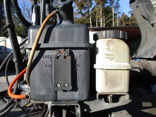 平成24年03月中古大型トラクタヘッド日産UDUDトラックスの画像49