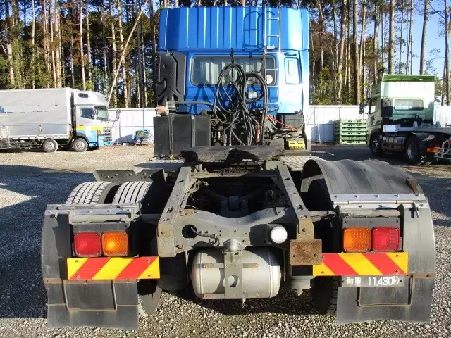 平成24年03月中古大型トラクタヘッド日産UDUDトラックスの画像6