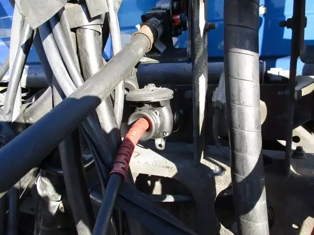 平成24年03月中古大型トラクタヘッド日産UDUDトラックスの画像53