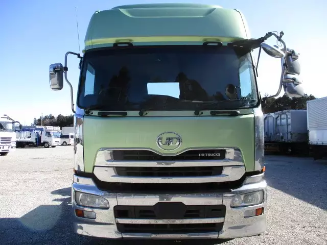 平成26年12月中古大型トラクタヘッド日産UDUDトラックスの画像2