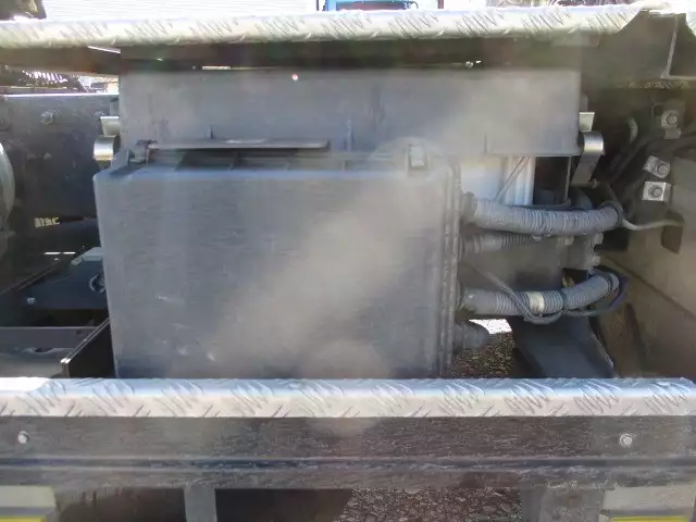 平成26年12月中古大型トラクタヘッド日産UDUDトラックスの画像25