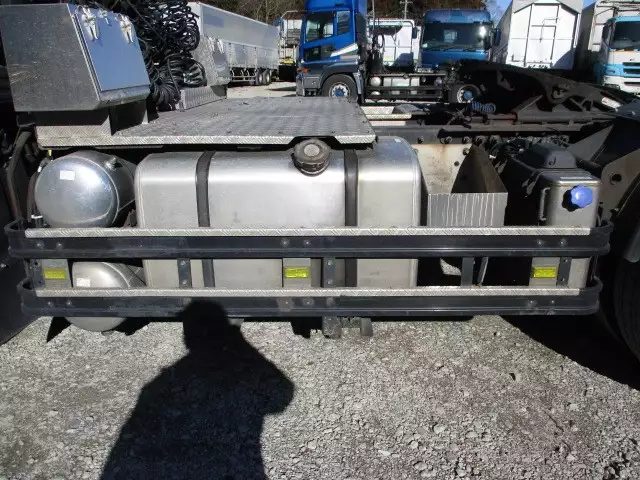 平成26年12月中古大型トラクタヘッド日産UDUDトラックスの画像28