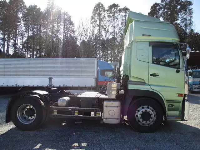 平成26年12月中古大型トラクタヘッド日産UDUDトラックスの画像4
