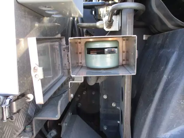 平成26年12月中古大型トラクタヘッド日産UDUDトラックスの画像34