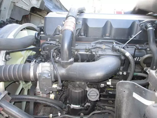 平成26年12月中古大型トラクタヘッド日産UDUDトラックスの画像52