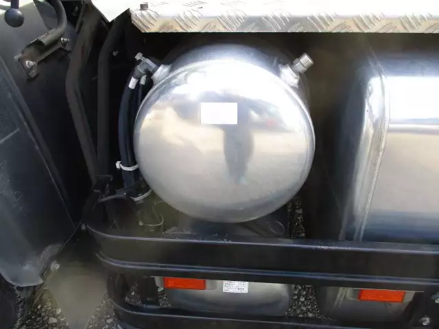 平成28年05月中古大型トラクタヘッド日産UDニッサンディーゼルの画像35