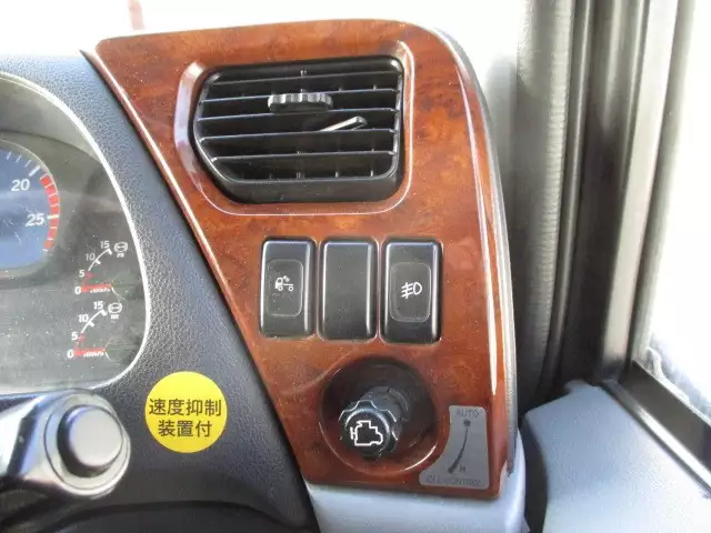 平成28年05月中古大型トラクタヘッド日産UDニッサンディーゼルの画像46