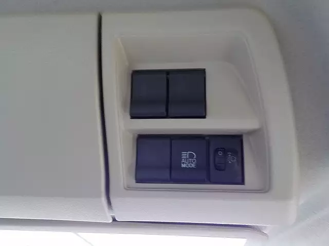 令和02年00月中古中型日野日野の画像37