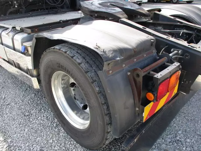 平成27年05月中古大型トラクタヘッド日産UDUDトラックスの画像17