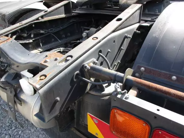 平成27年05月中古大型トラクタヘッド日産UDUDトラックスの画像19