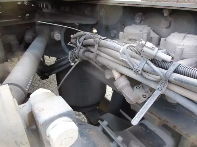 平成27年05月中古大型トラクタヘッド日産UDUDトラックスの画像23