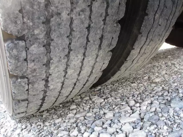 平成27年05月中古大型トラクタヘッド日産UDUDトラックスの画像31