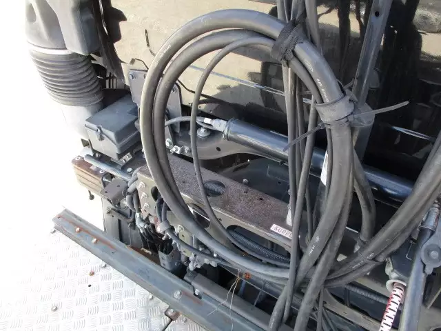 平成27年05月中古大型トラクタヘッド日産UDUDトラックスの画像37