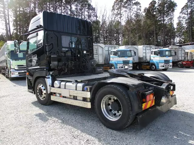平成27年05月中古大型トラクタヘッド日産UDUDトラックスの画像6