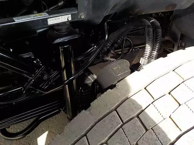 平成27年06月中古大型トラクタヘッド日産UDUDの画像13