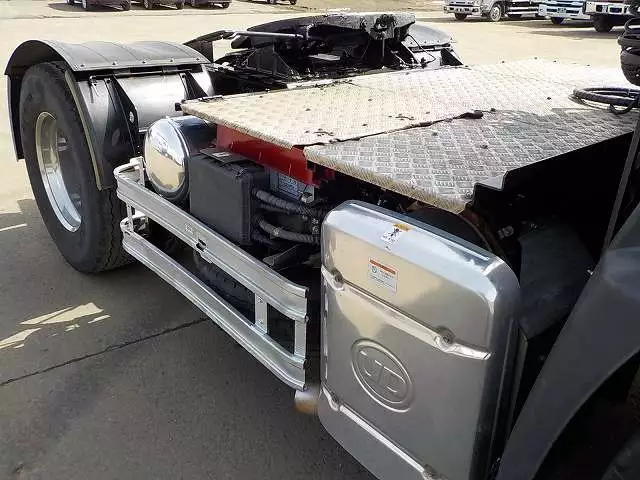 平成27年06月中古大型トラクタヘッド日産UDUDの画像15