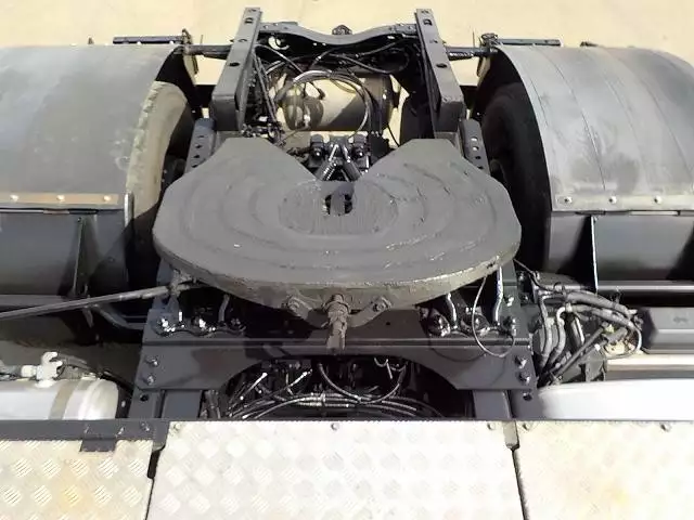 平成27年06月中古大型トラクタヘッド日産UDUDの画像23