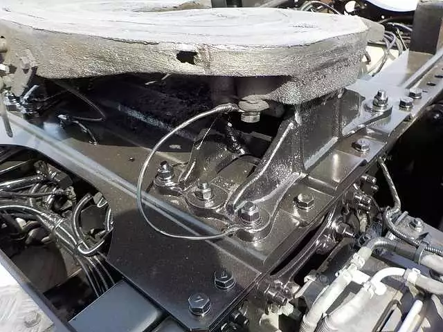 平成27年06月中古大型トラクタヘッド日産UDUDの画像24