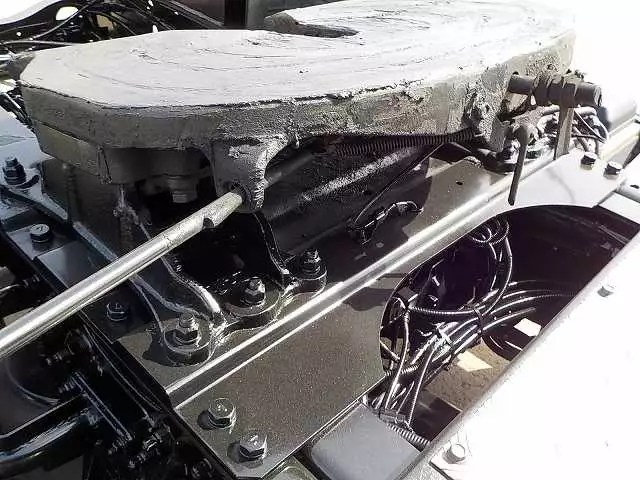 平成27年06月中古大型トラクタヘッド日産UDUDの画像25