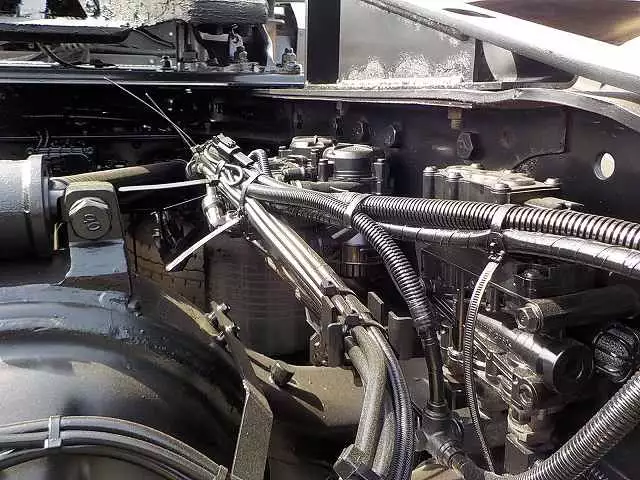 平成27年06月中古大型トラクタヘッド日産UDUDの画像30