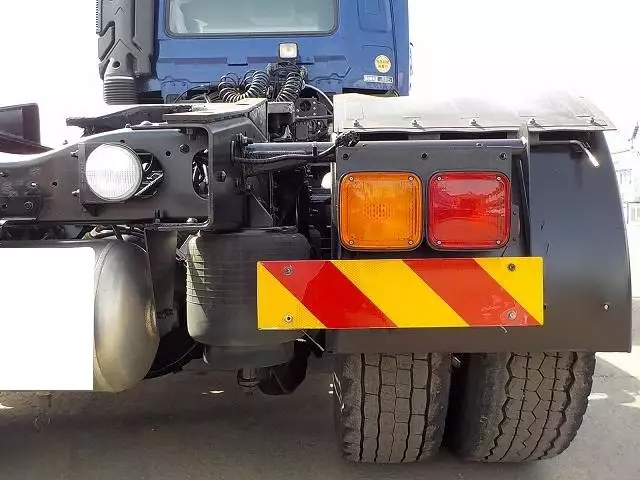 平成27年06月中古大型トラクタヘッド日産UDUDの画像36