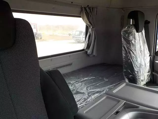 平成27年06月中古大型トラクタヘッド日産UDUDの画像41