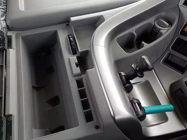 平成27年06月中古大型トラクタヘッド日産UDUDの画像49