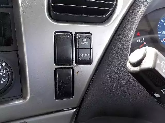 平成27年06月中古大型トラクタヘッド日産UDUDの画像54