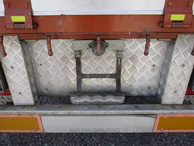 平成19年03月中古中型日産UDニッサンディーゼルの画像35