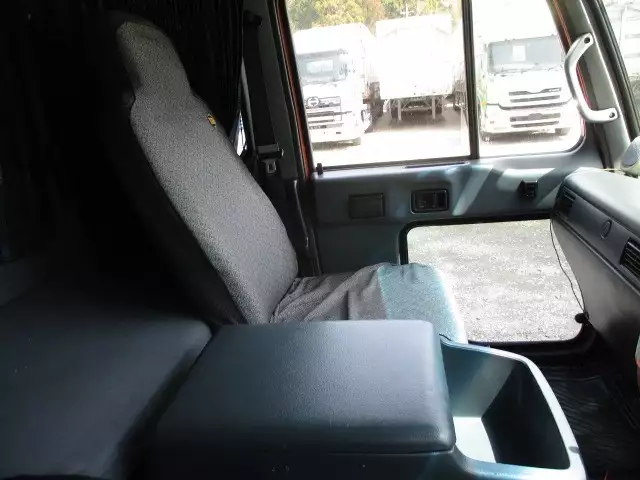 平成19年03月中古中型日産UDニッサンディーゼルの画像55