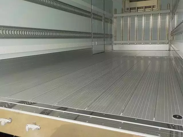 令和02年11月中古中型冷凍バン・ウィング日野日野の画像31