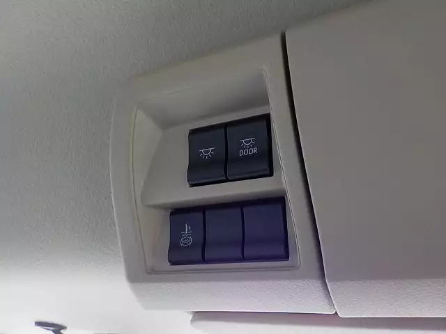 令和02年11月中古中型冷凍バン・ウィング日野日野の画像49