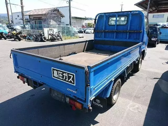 平成17年06月中古小型トヨタトヨエースの画像3