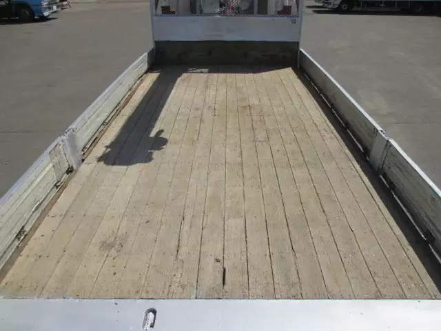 平成07年12月中古増トン日産UDニッサンディーゼルの画像37