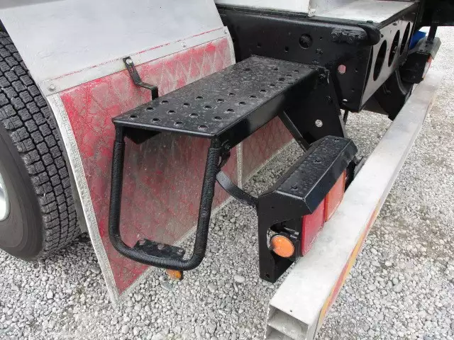 平成26年05月中古大型日産UDUDトラックスの画像16