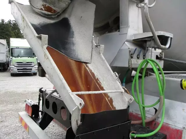 平成26年05月中古大型日産UDUDトラックスの画像20