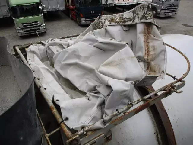 平成26年05月中古大型日産UDUDトラックスの画像29