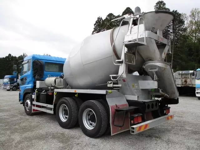 平成26年05月中古大型日産UDUDトラックスの画像6