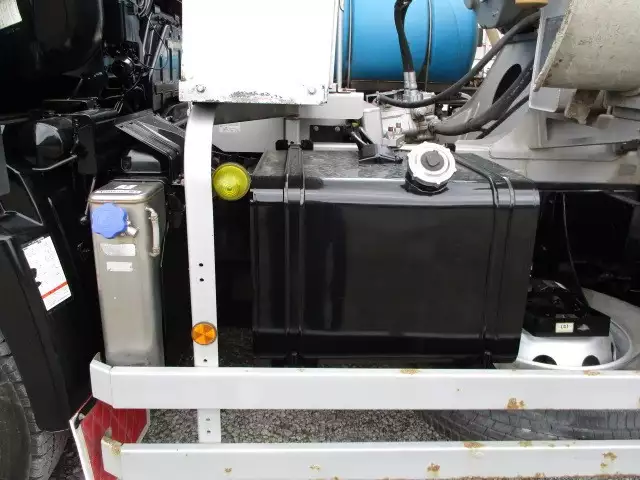 平成26年05月中古大型日産UDUDトラックスの画像9