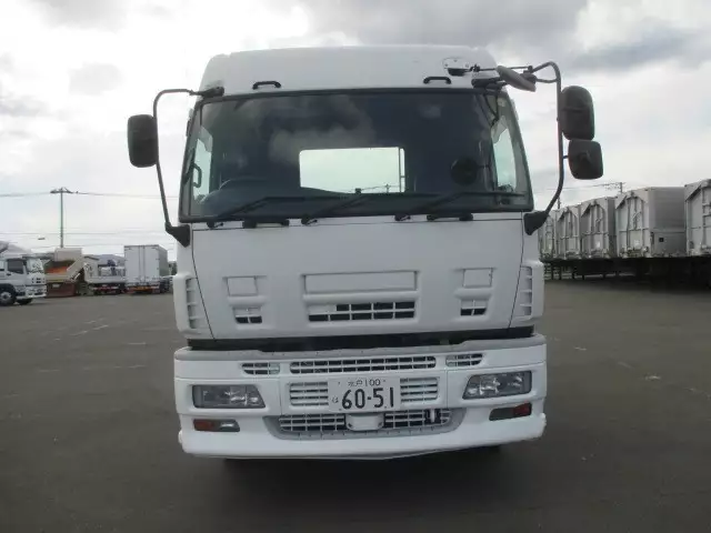 平成19年12月中古小型トラクタヘッドいすゞギガの画像2