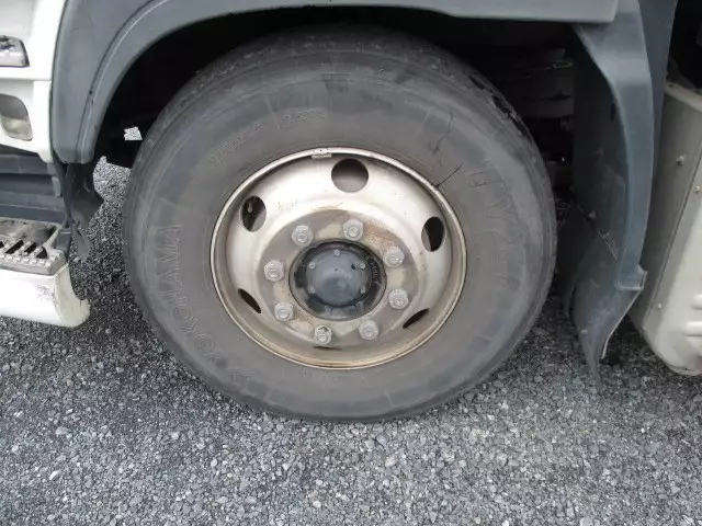 平成19年12月中古小型トラクタヘッドいすゞギガの画像14