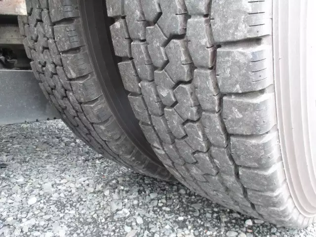 平成19年12月中古小型トラクタヘッドいすゞギガの画像19